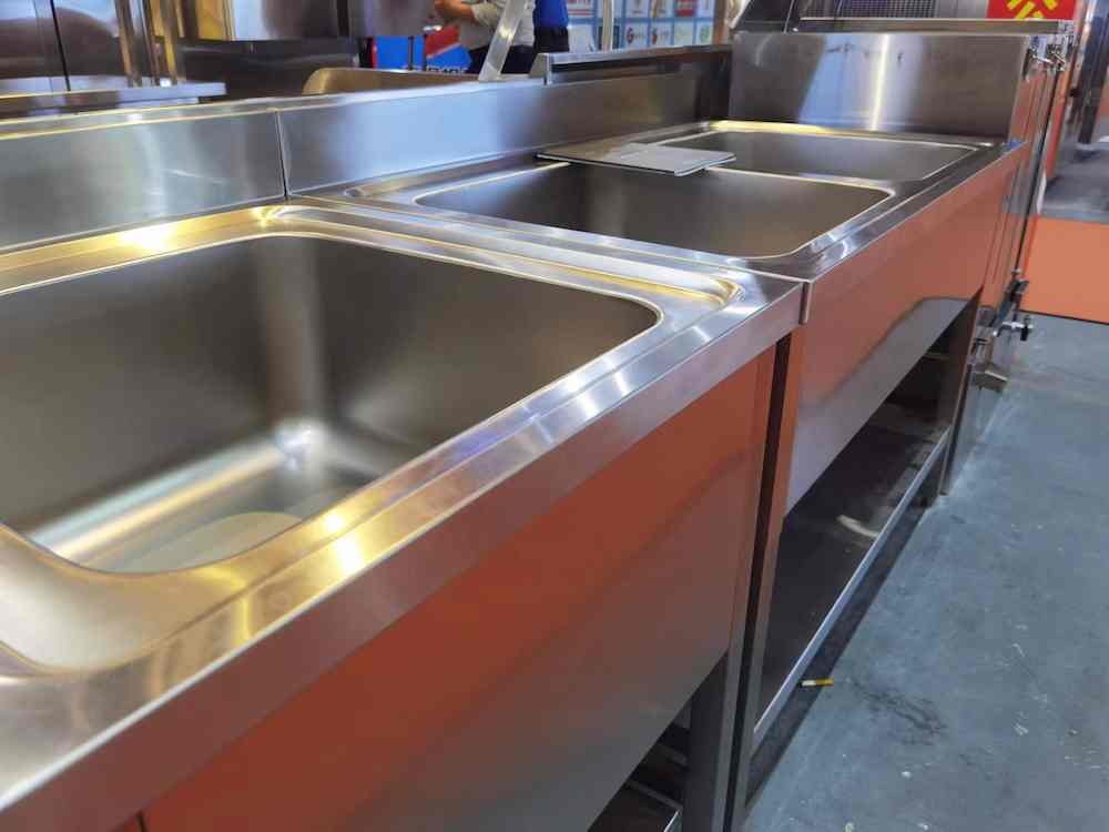how to choose stainless steel industrial sink